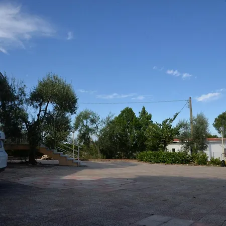 Oda ve Kahvaltı Lara Santola Corato