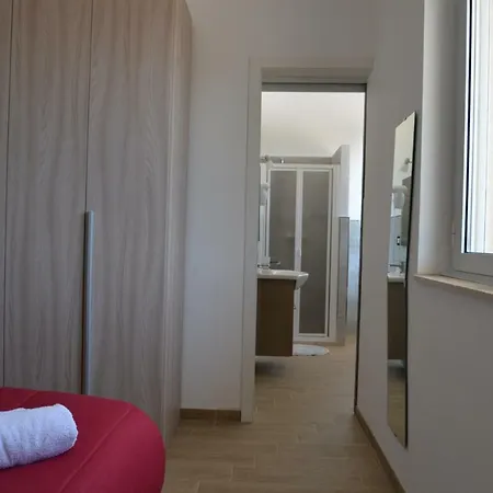 Oda ve Kahvaltı Lara Santola