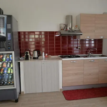 Lara Santola 3* コラート